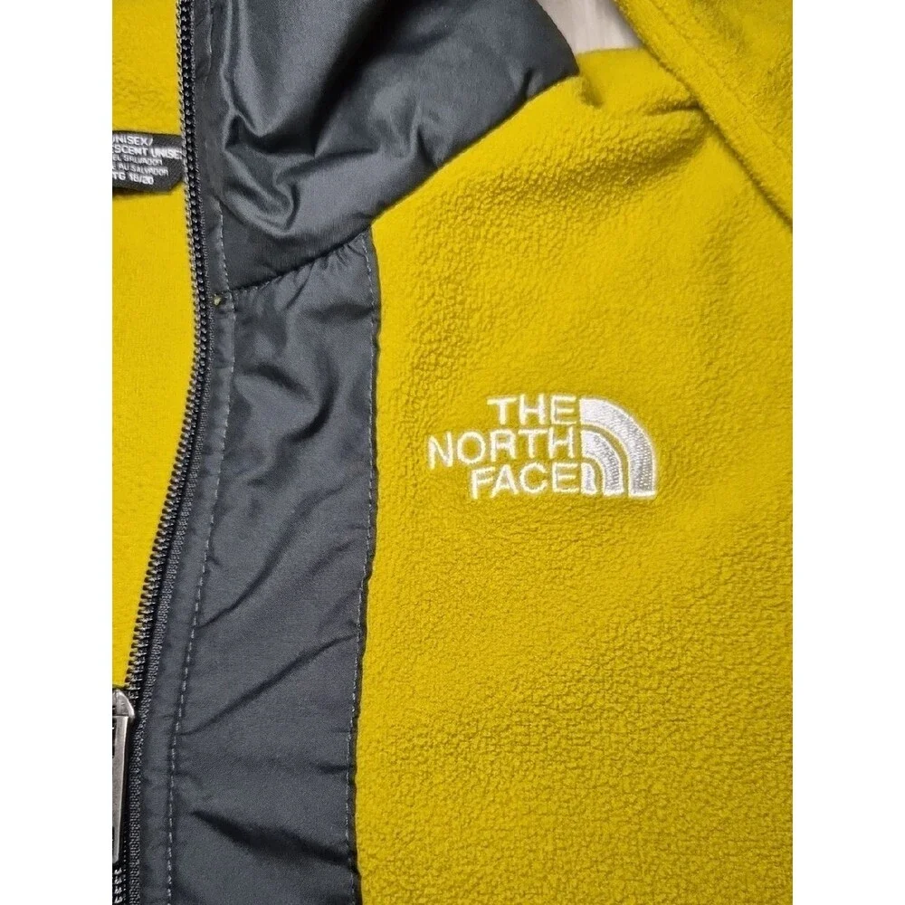The North Face Half-Zip Fleece Pullover Teen/Adult Green & Charcoal